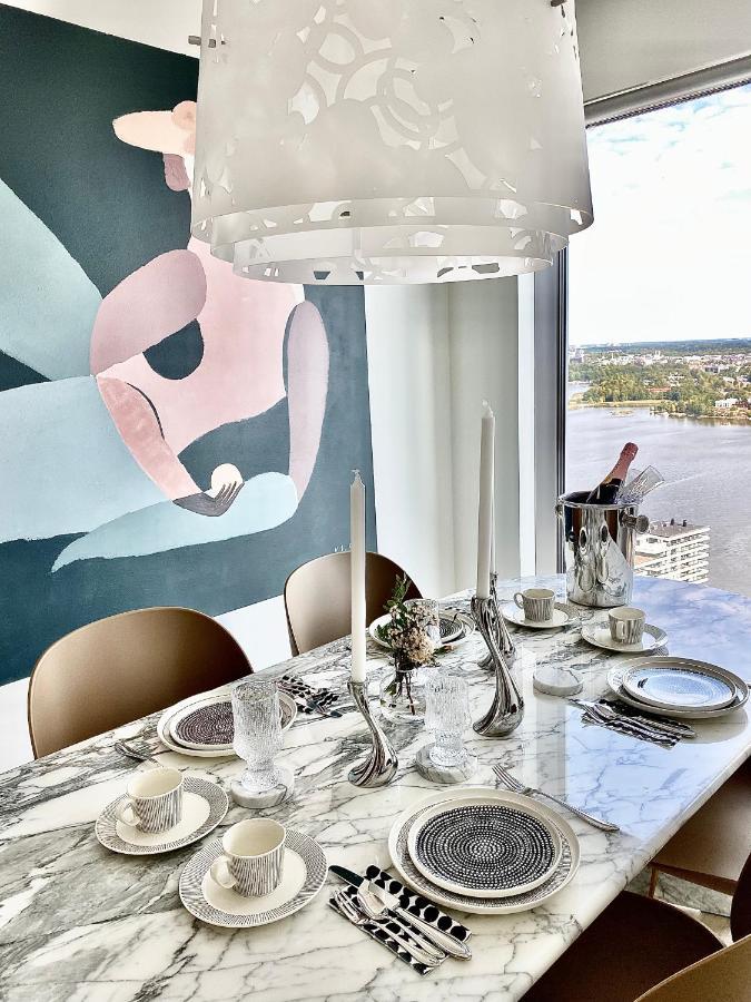 Appartement Luxury Skyscraper With Amazing View Over