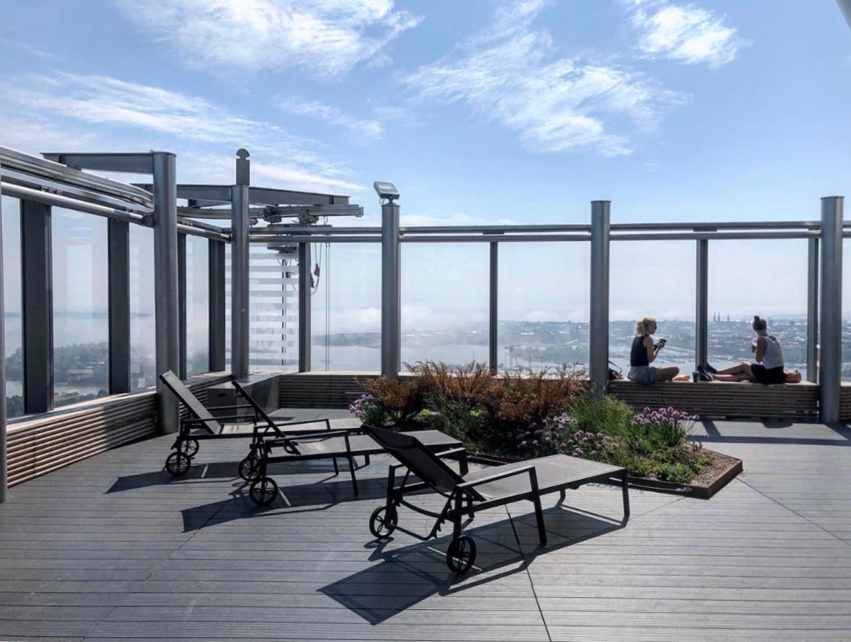 Luxury Skyscraper With Amazing View Over