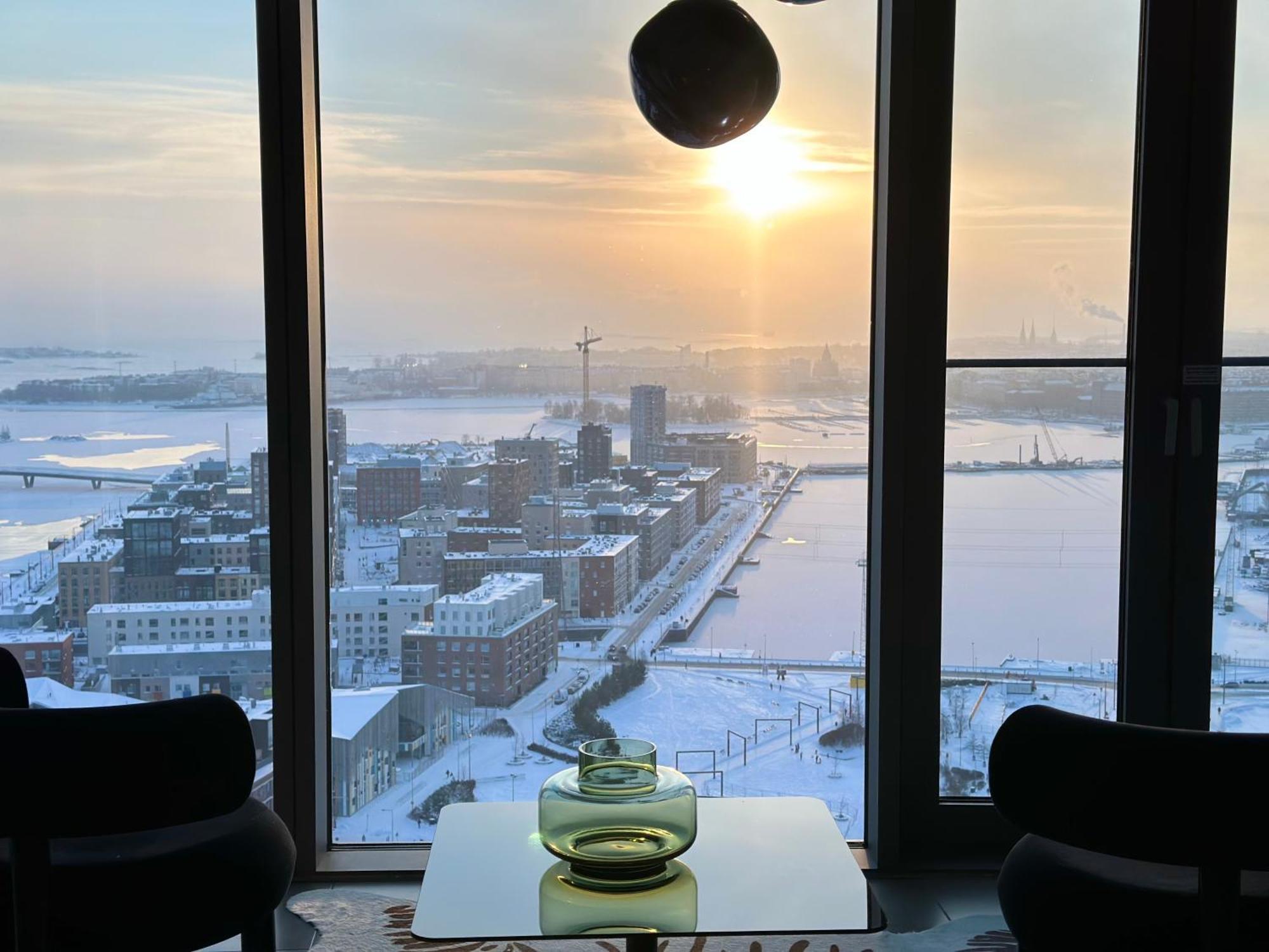 Luxury Skyscraper With Amazing View Over *